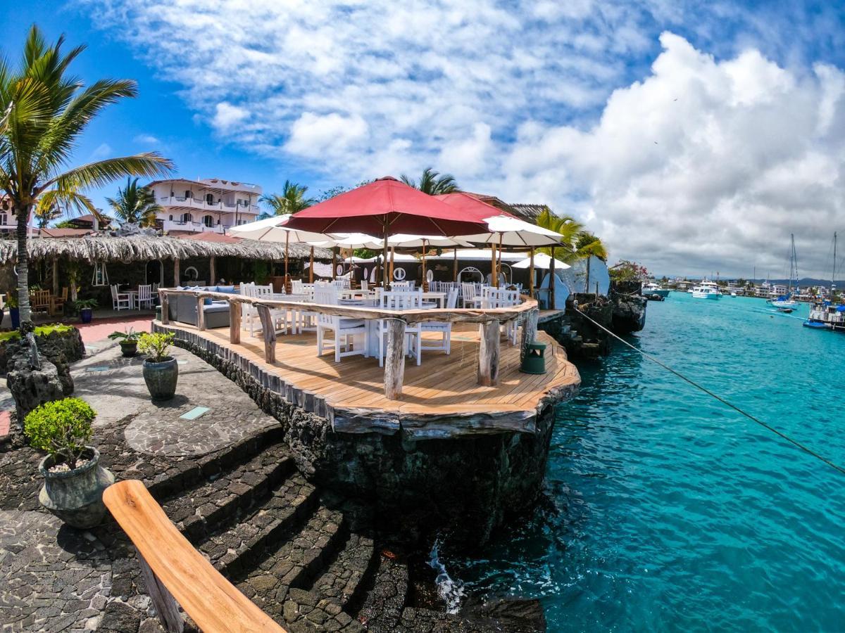 Hotel Angermeyer Waterfront Inn Puerto Ayora  Exteriör bild