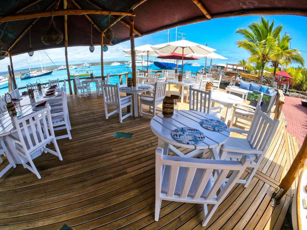 Hotel Angermeyer Waterfront Inn Puerto Ayora  Exteriör bild