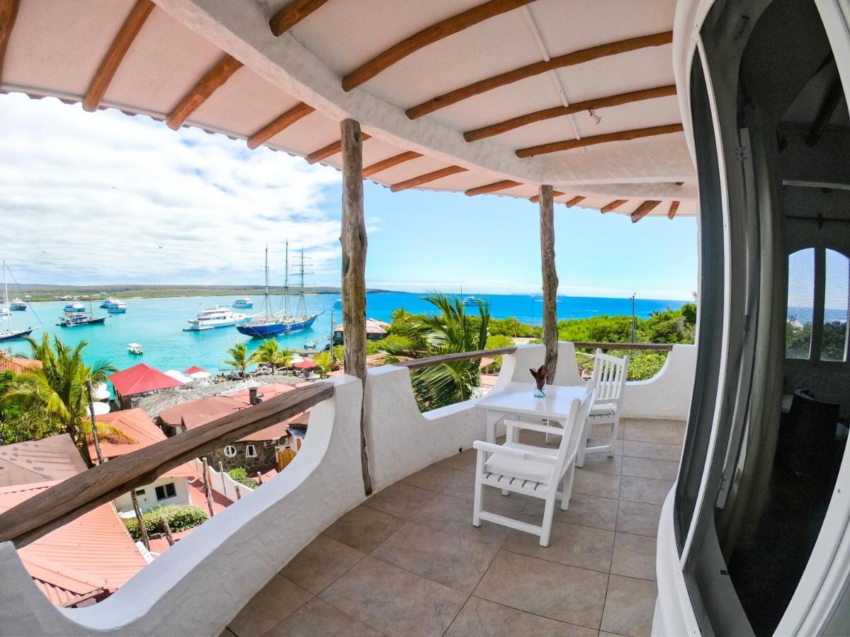 Hotel Angermeyer Waterfront Inn Puerto Ayora  Exteriör bild